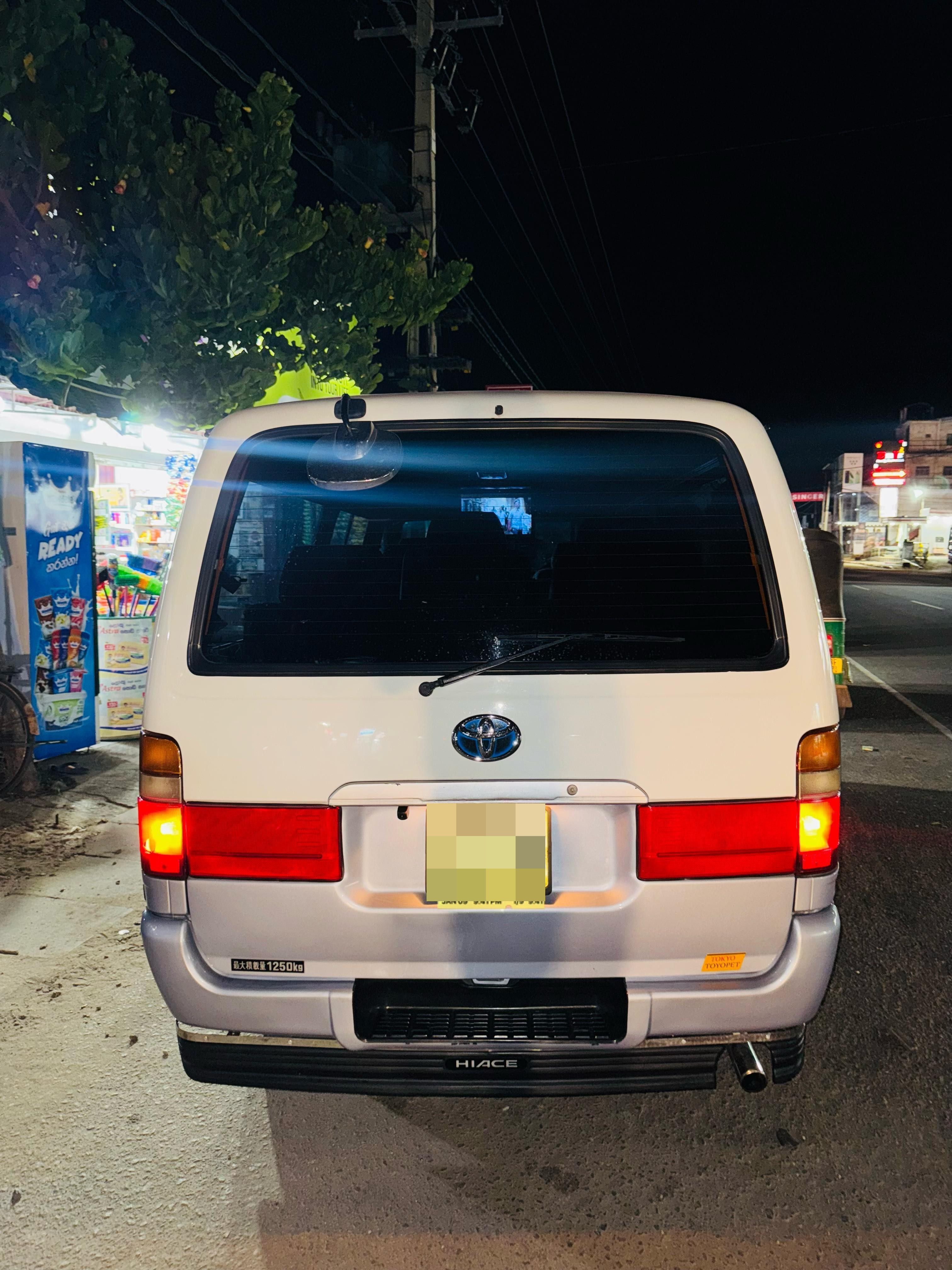 Toyota Hiace 2000 - Used Van sale in Sri Lanka - patpat.lk