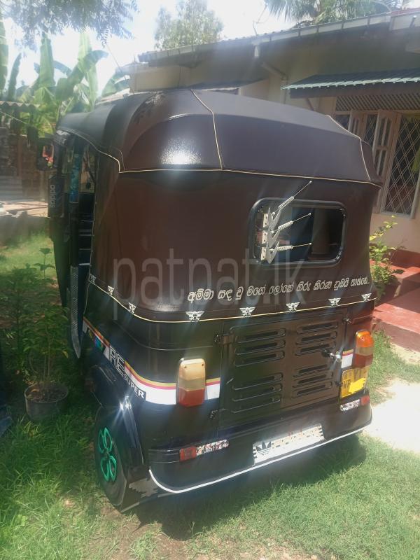 Bajaj Three Wheel 2011 - பயன்படுத்தப்பட்டது முச்சக்கர வண்டி sale in Sri Lanka - patpat.lk