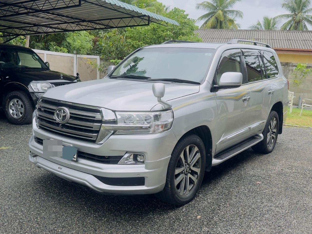 Toyota Land Cruiser 2008 - பயன்படுத்தப்பட்டது SUV sale in Sri Lanka - patpat.lk