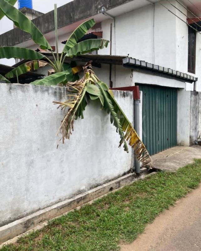 House for Sale in Kahathuduwa ads-image-1