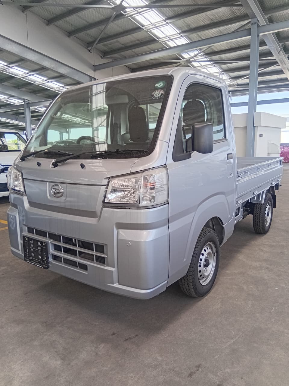 Daihatsu Hijet 2023 - Reconditioned Truck sale in Sri Lanka - patpat.lk