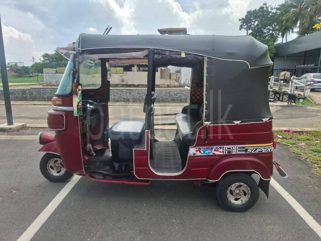 Bajaj Three Wheel 2014 - பயன்படுத்தப்பட்டது முச்சக்கர வண்டி sale in Sri Lanka - patpat.lk