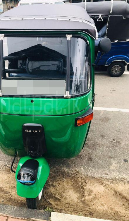 Bajaj 4 stroke 2009 - Used Three wheeler sale in Sri Lanka - patpat.lk