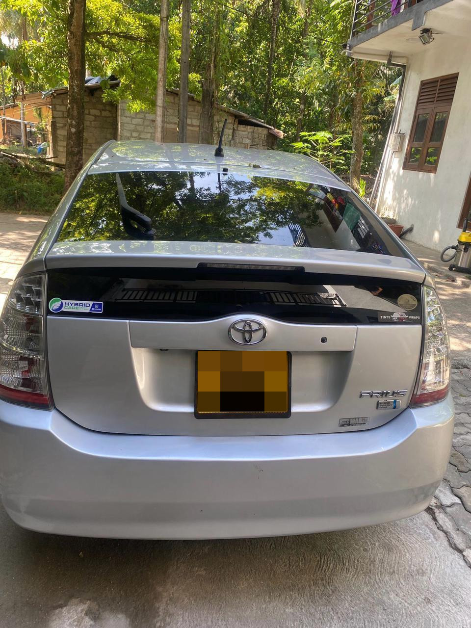 Toyota Prius 2009 - භාවිතා කරන ලද කාර් sale in Sri Lanka - patpat.lk