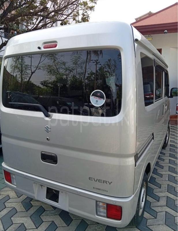 Advertisement image 3