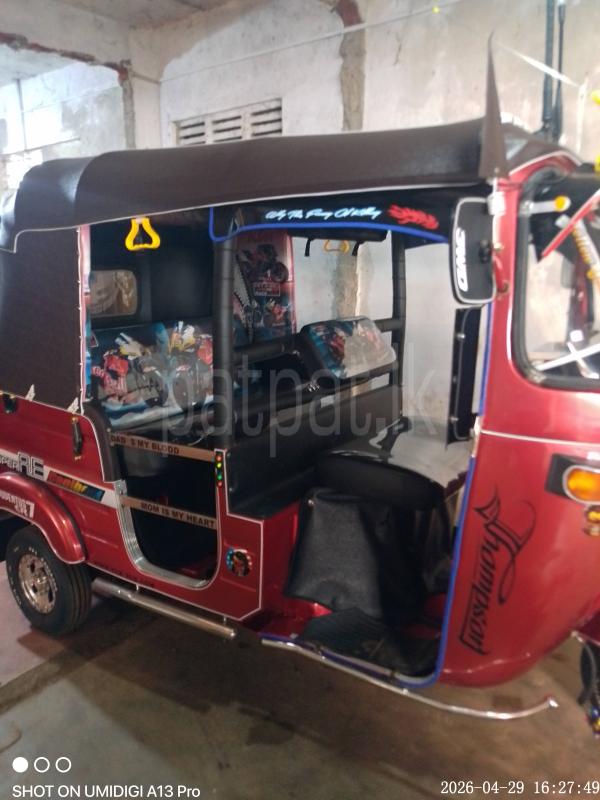 Bajaj Three Wheel 2011 - பயன்படுத்தப்பட்டது முச்சக்கர வண்டி sale in Sri Lanka - patpat.lk