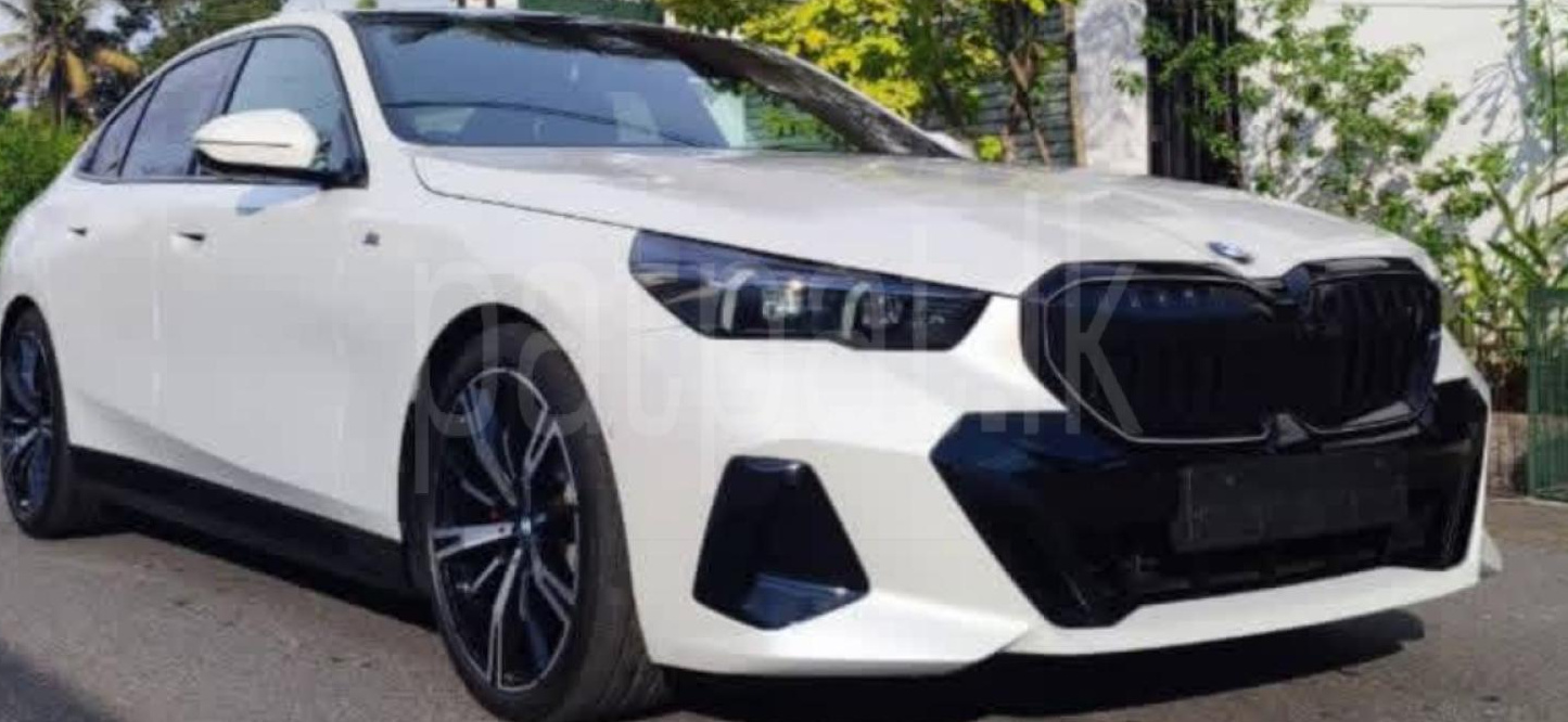 BMW 520I 2023 - சான்றளிக்கப்பட்டது கார் sale in Sri Lanka - patpat.lk