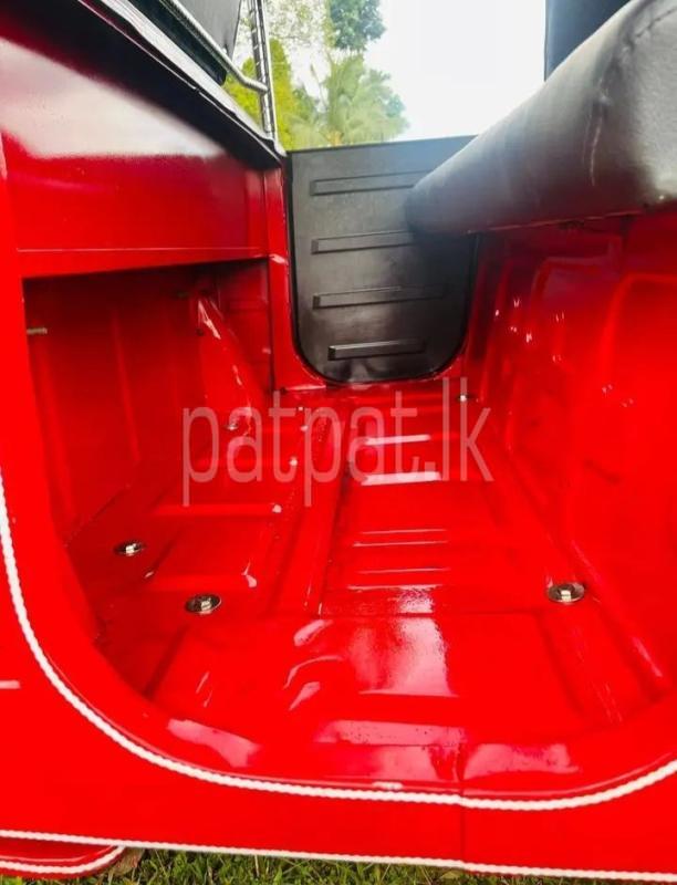 Advertisement image 4