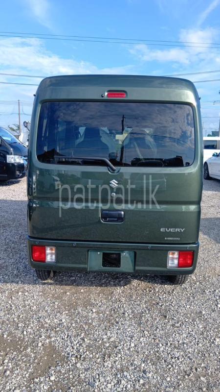 Advertisement image 6