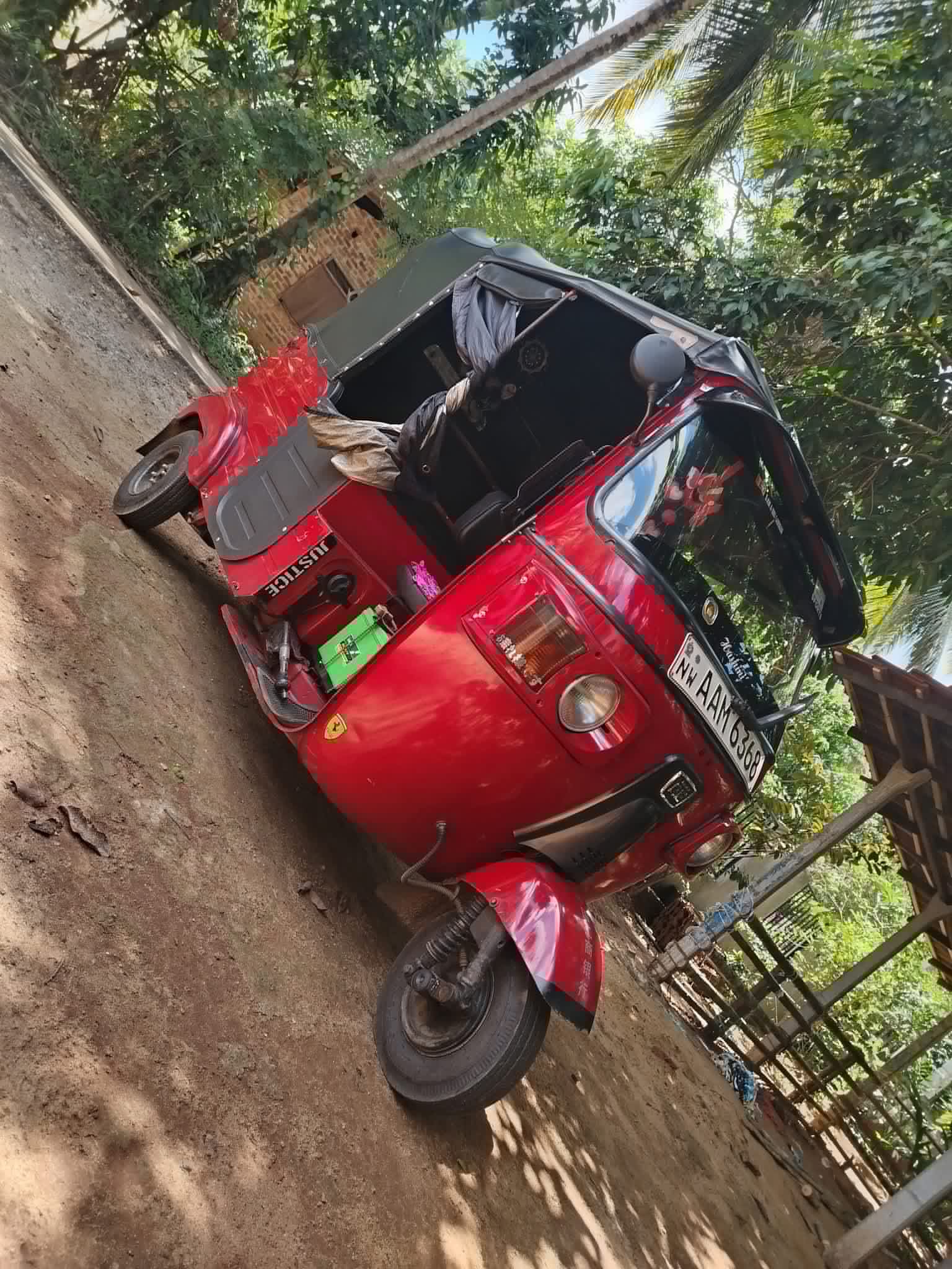 Bajaj Three Wheel 2018 - භාවිතා කරන ලද ත්‍රිරෝද රථය sale in Sri Lanka - patpat.lk