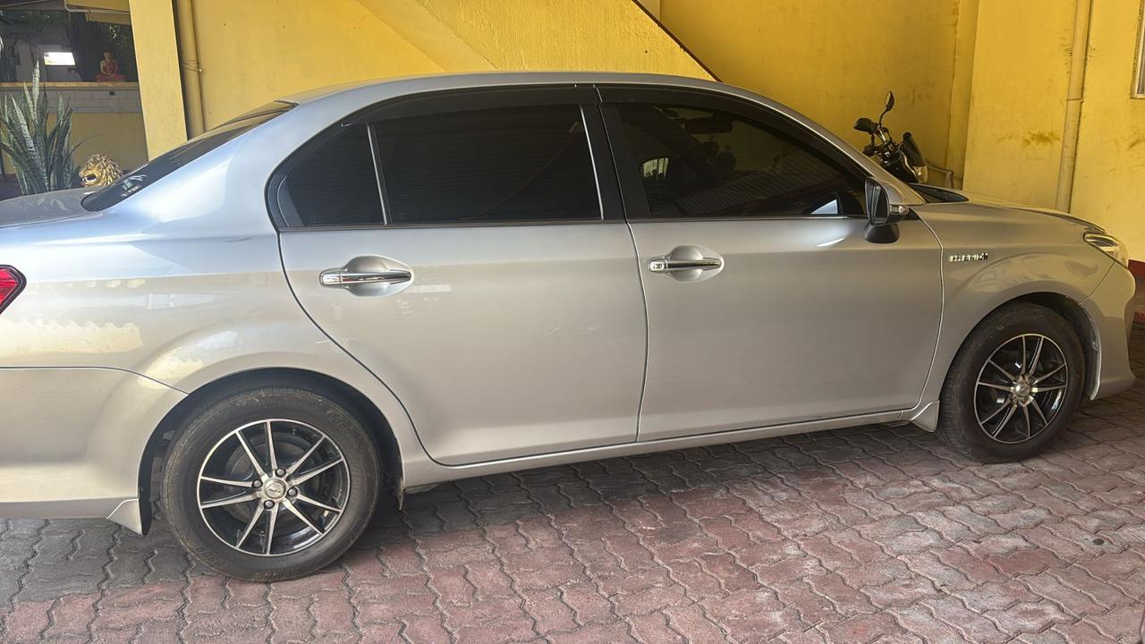 Toyota Axio 2017 - භාවිතා කරන ලද කාර් sale in Sri Lanka - patpat.lk