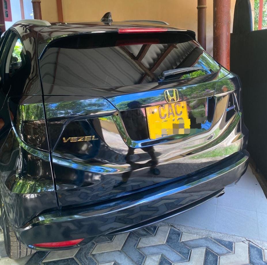 Honda Vezel 2014 - Used SUV sale in Sri Lanka - patpat.lk