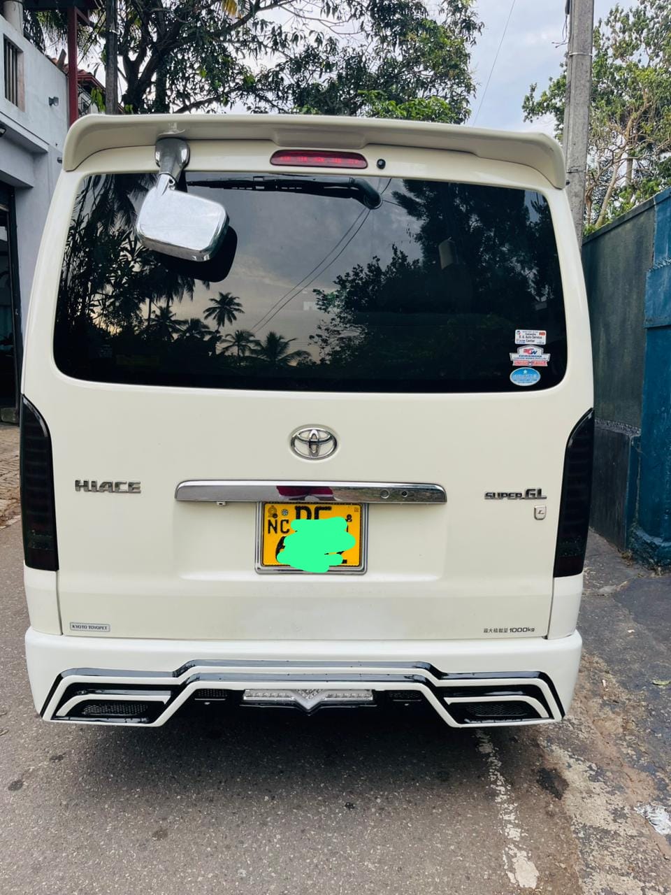 Toyota Hiace 2013 - Used Van sale in Sri Lanka - patpat.lk