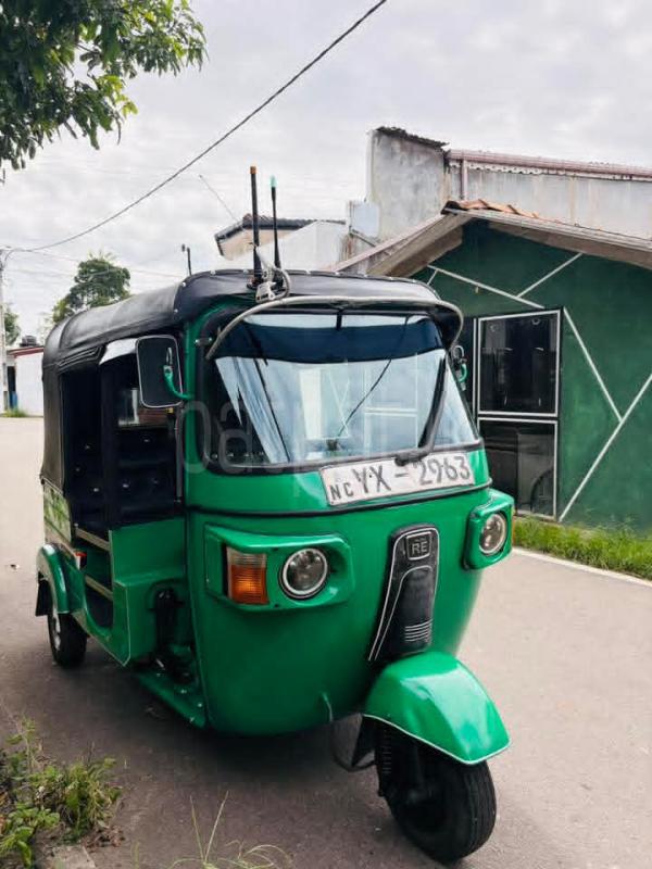 Bajaj Three Wheel 2012 - பயன்படுத்தப்பட்டது முச்சக்கர வண்டி sale in Sri Lanka - patpat.lk