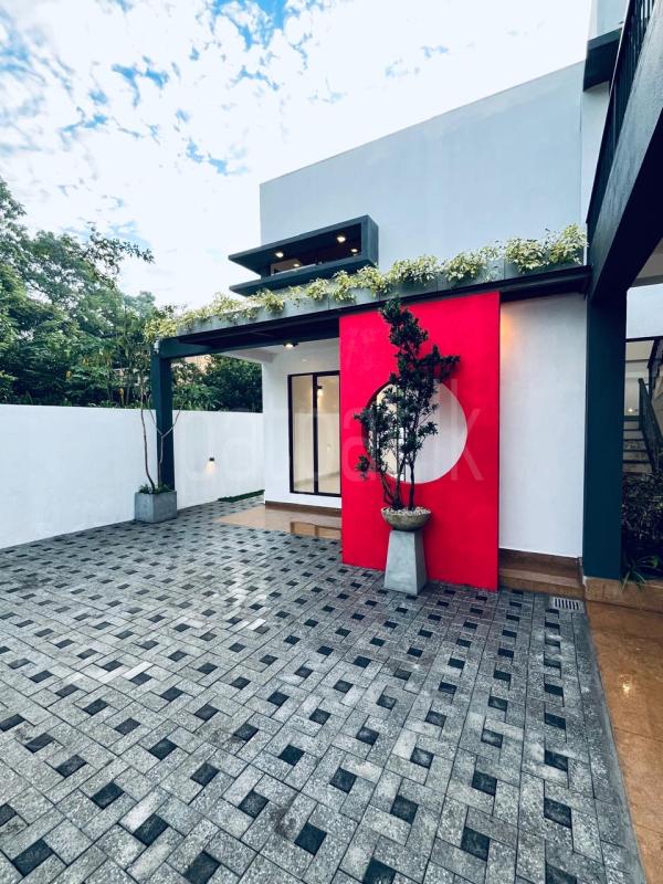 House for Sale in Kaduwela ads-image-1