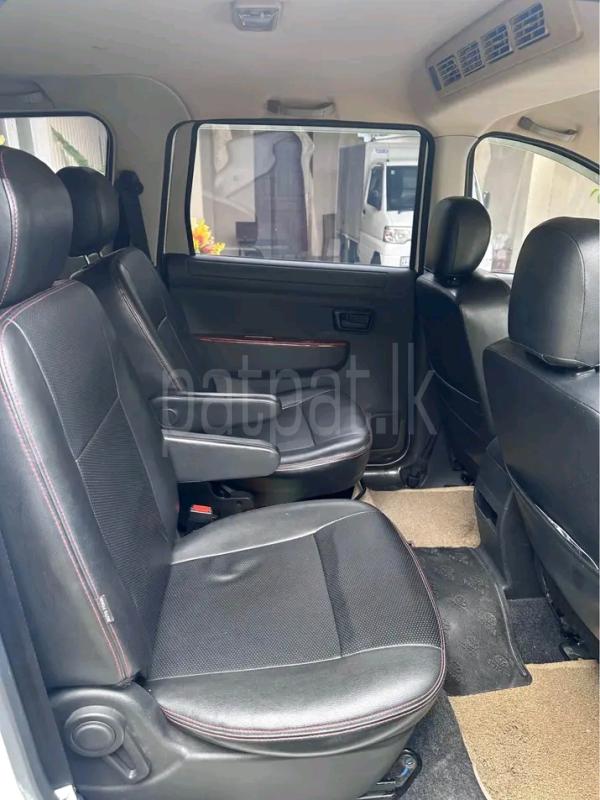 Advertisement image 4