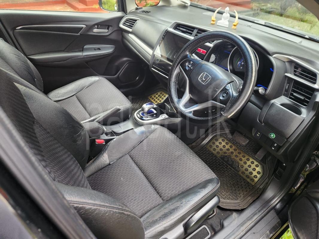 Honda Fit 2013 - பயன்படுத்தப்பட்டது கார் sale in Sri Lanka - patpat.lk