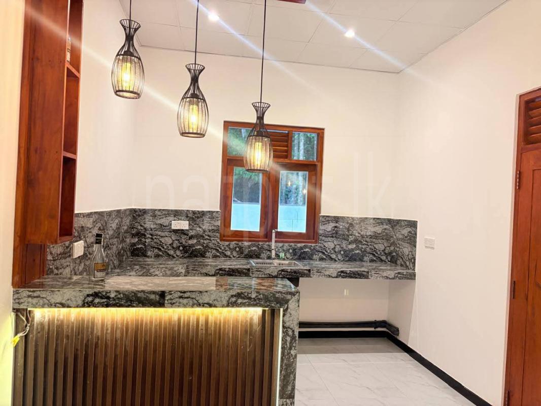 House for Sale in Weliveriya