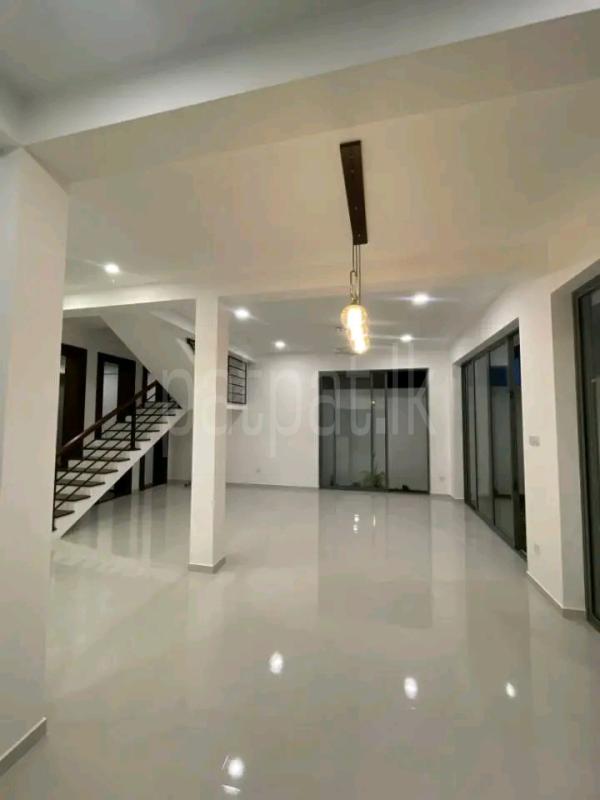 House for Sale in Kahathuduwa
