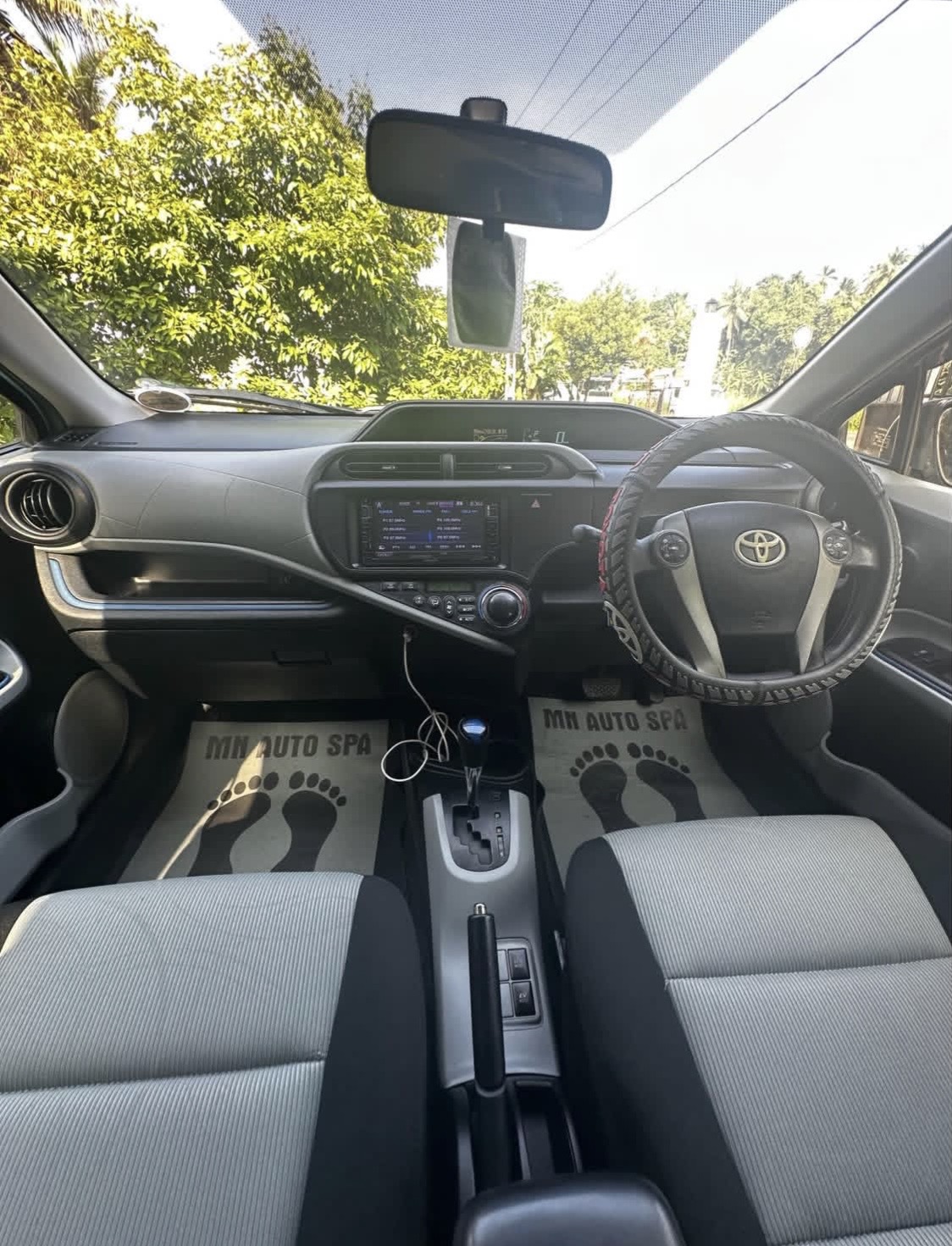 Toyota Aqua 2014 - Used Car sale in Sri Lanka - patpat.lk