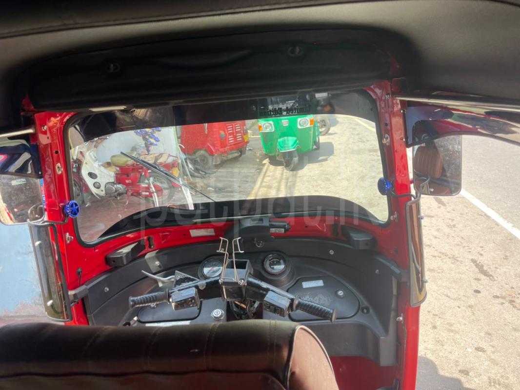 Bajaj 4 stroke 2026 - பயன்படுத்தப்பட்டது முச்சக்கர வண்டி sale in Sri Lanka - patpat.lk