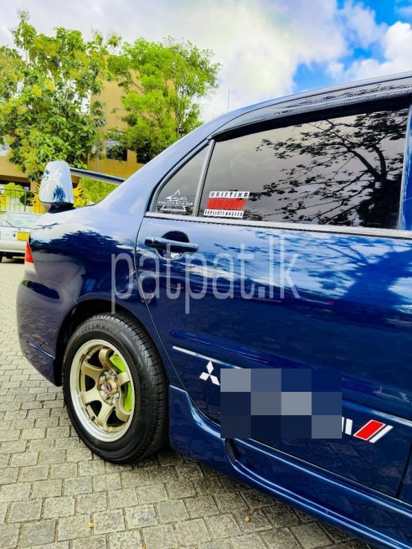 Advertisement image 4