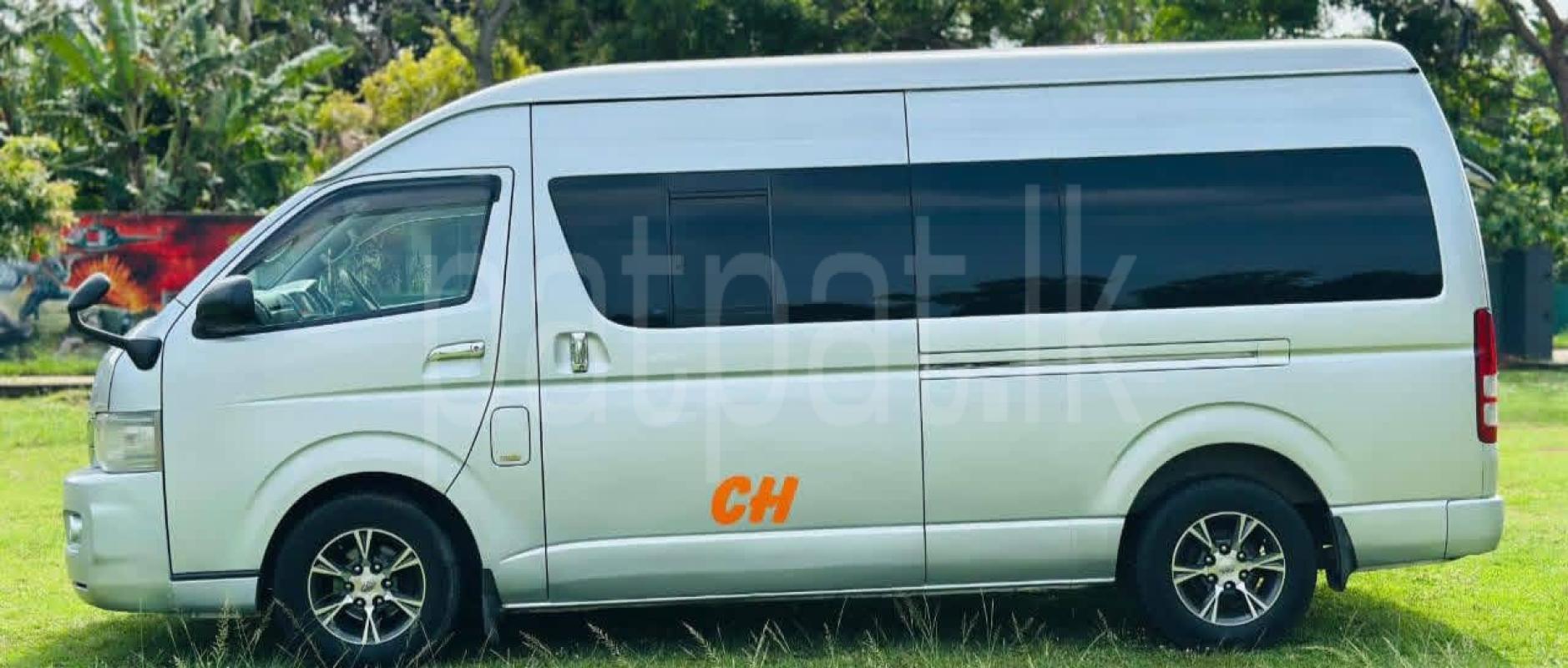 Toyota Hiace 2008 - பயன்படுத்தப்பட்டது வேன் sale in Sri Lanka - patpat.lk