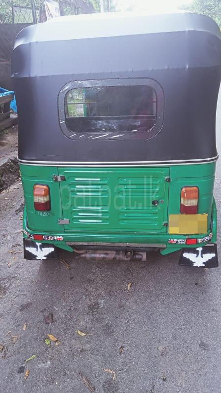 Bajaj 4 stroke 2012 - பயன்படுத்தப்பட்டது முச்சக்கர வண்டி sale in Sri Lanka - patpat.lk