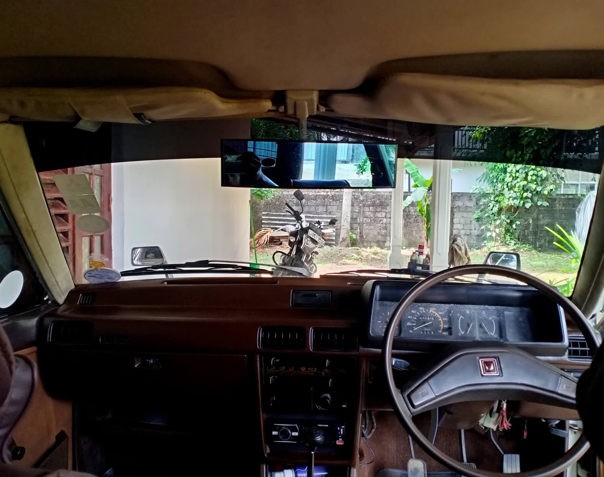 Mitsubishi Lancer 1981 - Used Car sale in Sri Lanka - patpat.lk