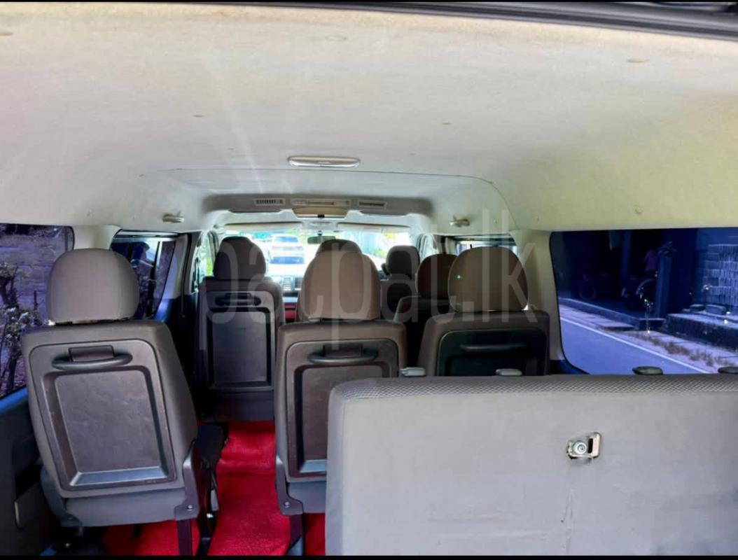 Toyota Hiace 2011 - பயன்படுத்தப்பட்டது வேன் sale in Sri Lanka - patpat.lk