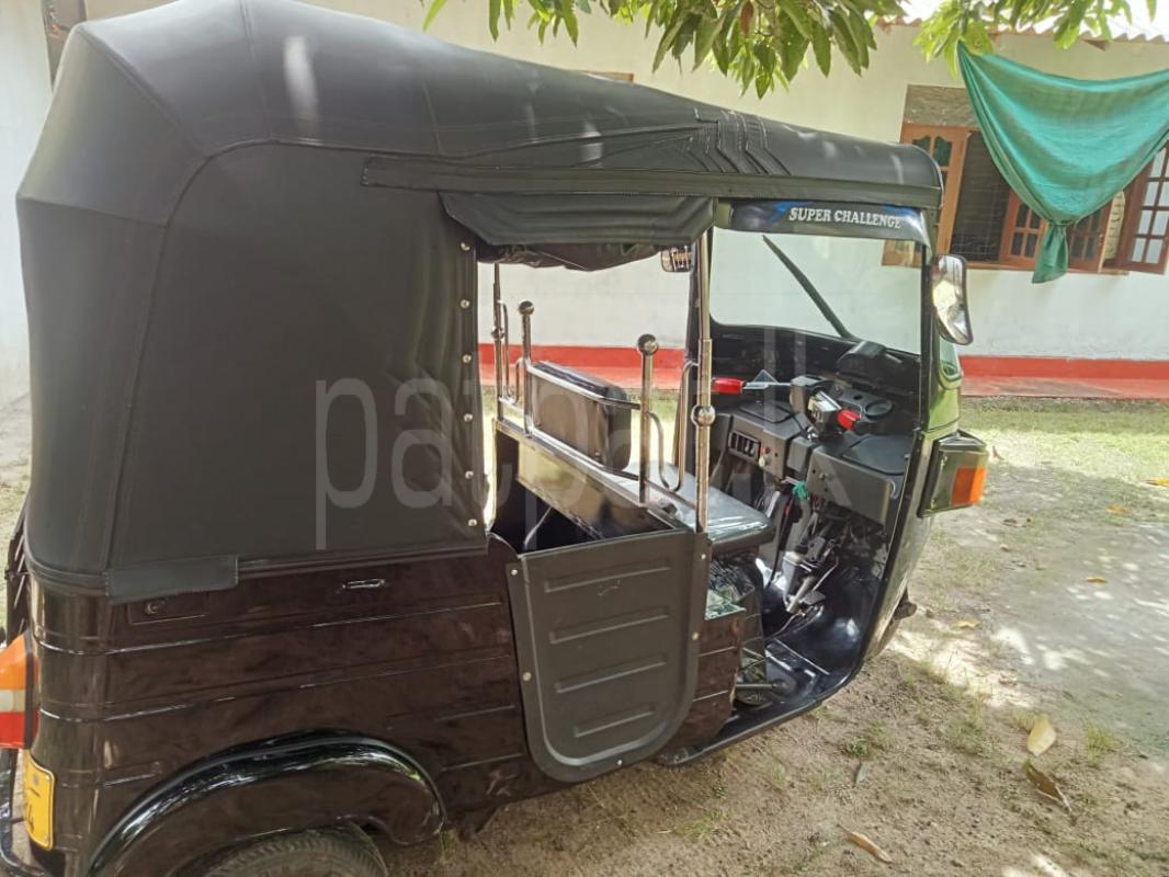 Bajaj 4 stroke 2011 - භාවිතා කරන ලද ත්‍රිරෝද රථය sale in Sri Lanka - patpat.lk