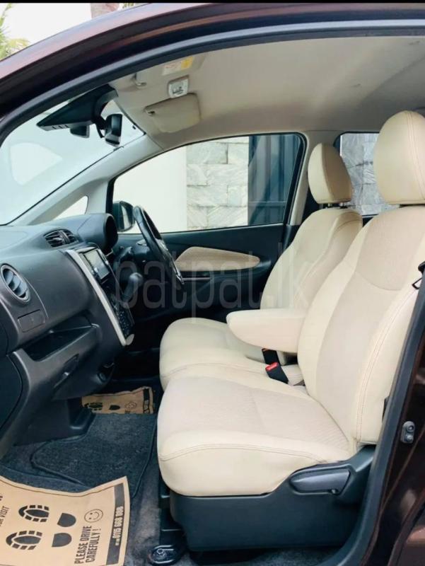 Advertisement image 6