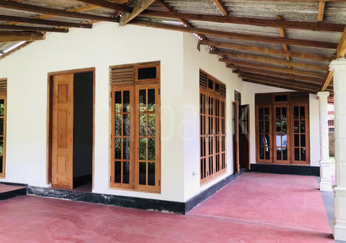House for Sale in Minuwangoda