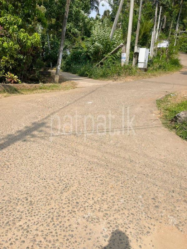 Commercial Land for Sale in Gampola