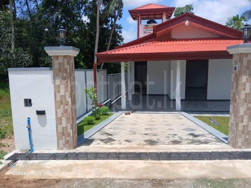 House for Sale in Kadawatha ads-image-1
