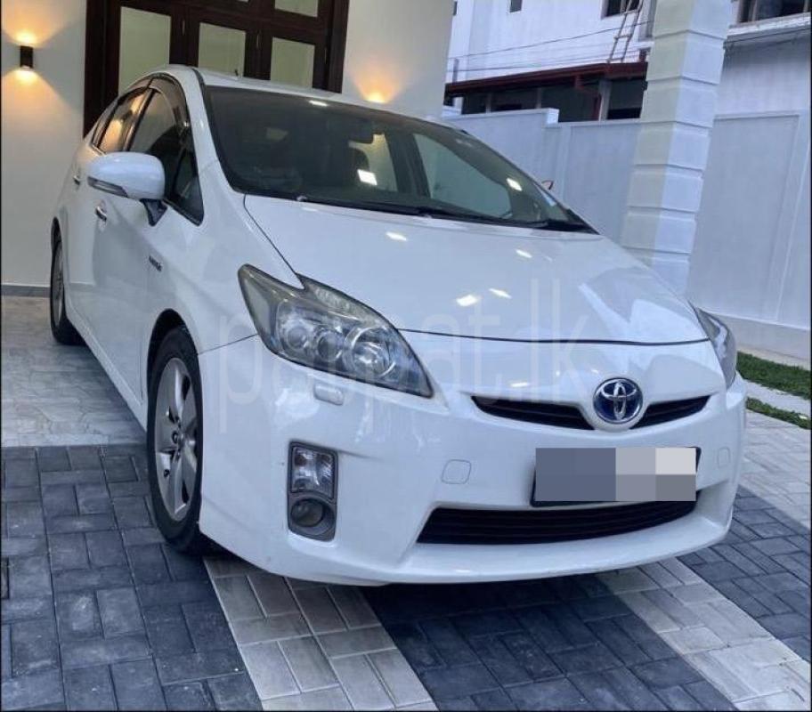 Toyota Prius 2010 - பயன்படுத்தப்பட்டது கார் sale in Sri Lanka - patpat.lk