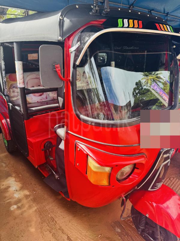 Bajaj Three Wheel 2011 - பயன்படுத்தப்பட்டது முச்சக்கர வண்டி sale in Sri Lanka - patpat.lk