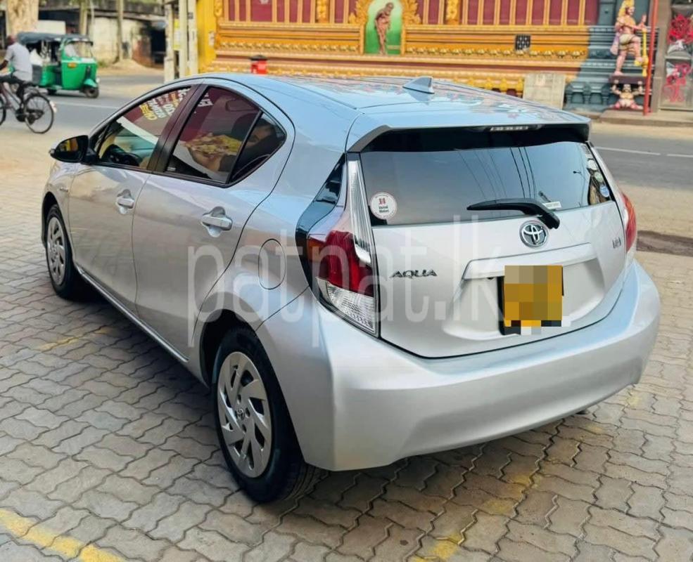 Toyota Aqua 2015 - Used Car sale in Sri Lanka - patpat.lk