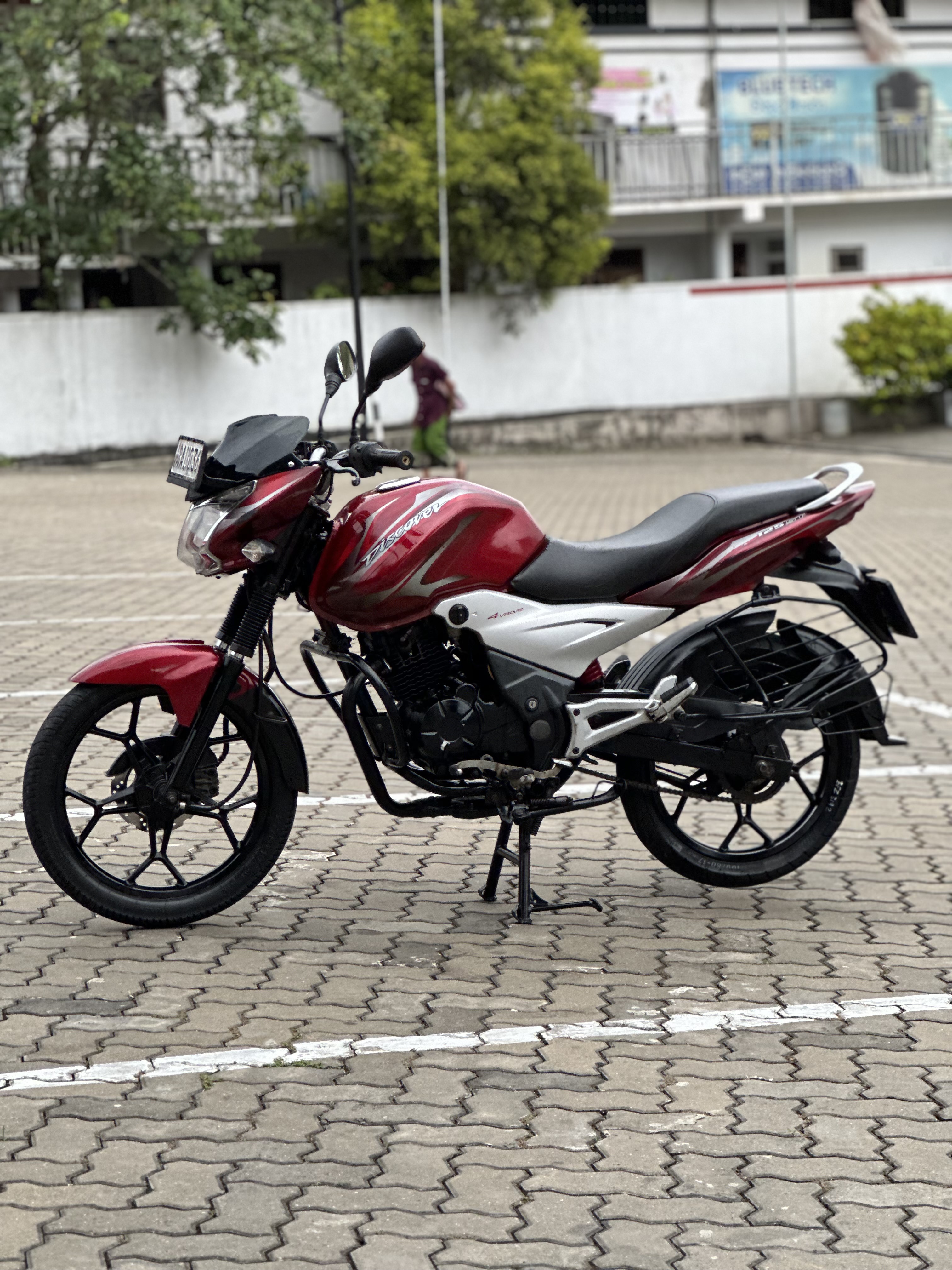 Bajaj Discover 2012 - Used Bike sale in Sri Lanka - patpat.lk