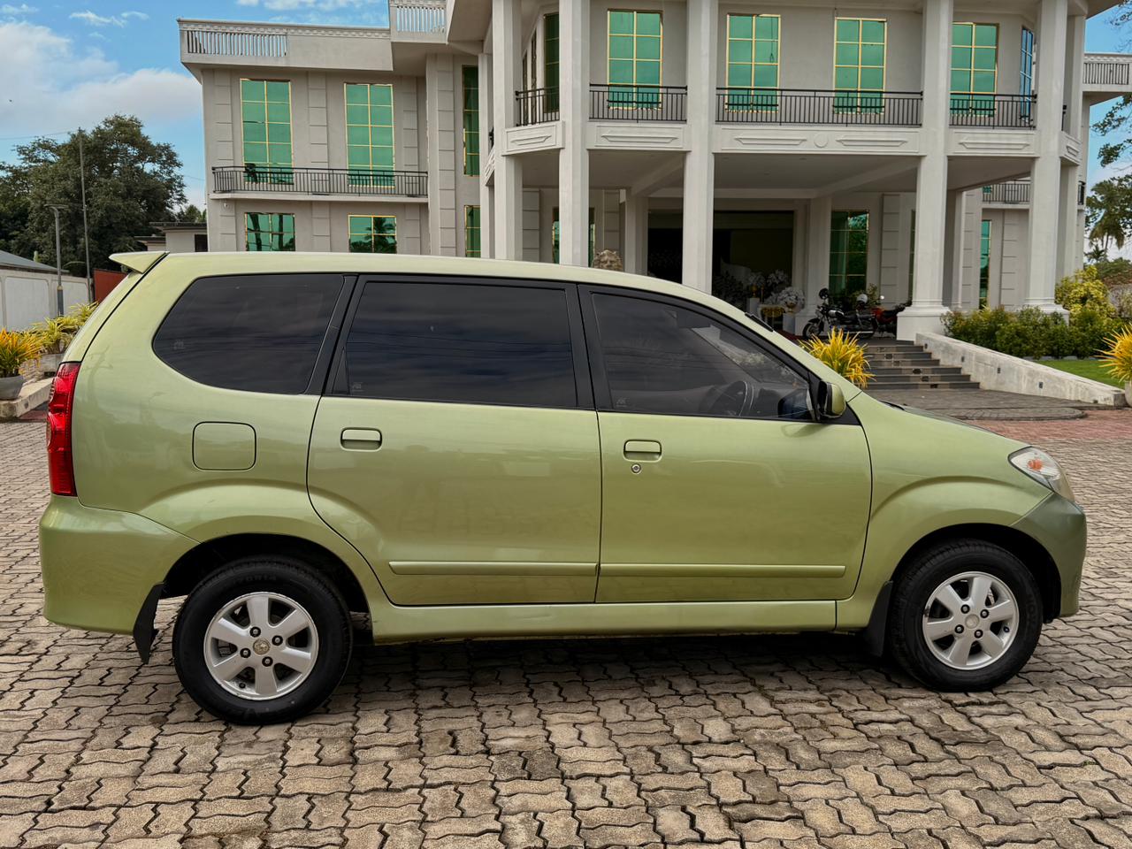 Toyota Avanza 2007 - பயன்படுத்தப்பட்டது பல்நோக்கு sale in Sri Lanka - patpat.lk