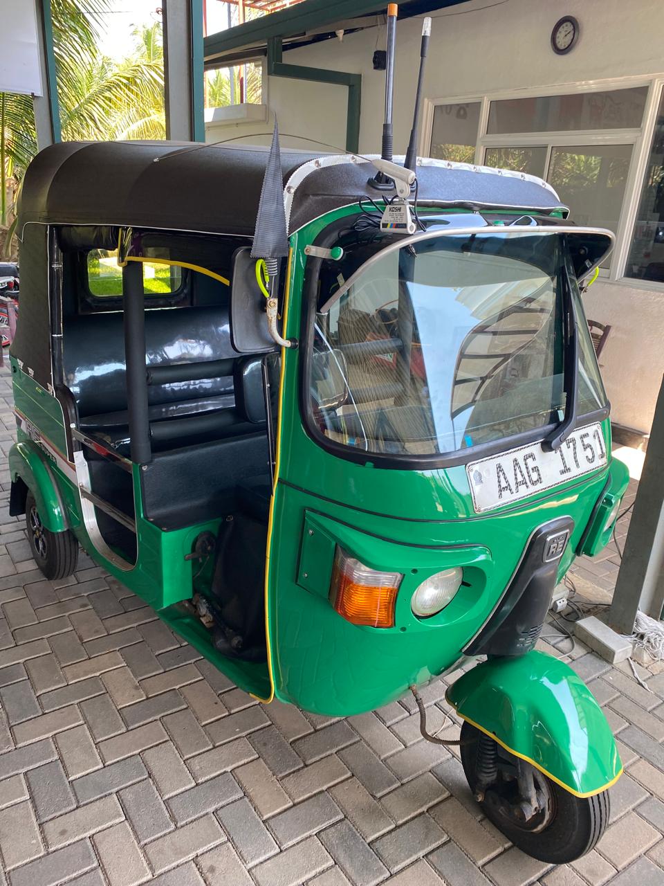 Bajaj Three Wheel 2012 - Used Three wheeler sale in Sri Lanka - patpat.lk