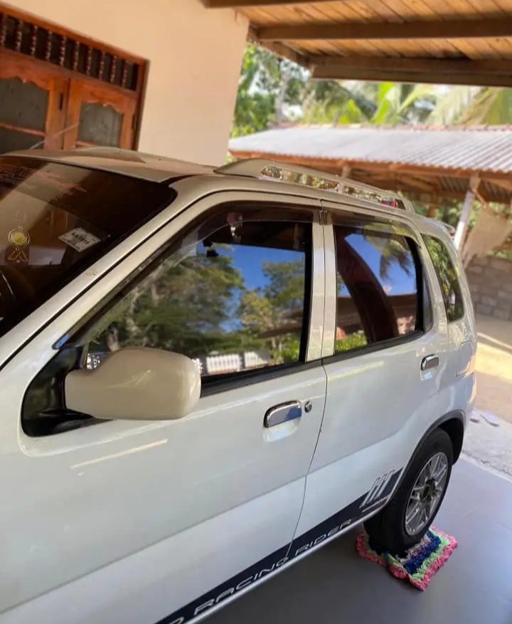 Suzuki Swift 2001 - பயன்படுத்தப்பட்டது கார் sale in Sri Lanka - patpat.lk