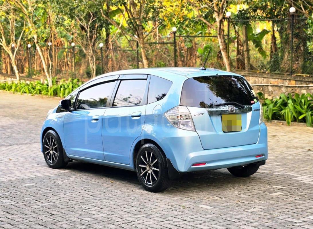 Advertisement image 3