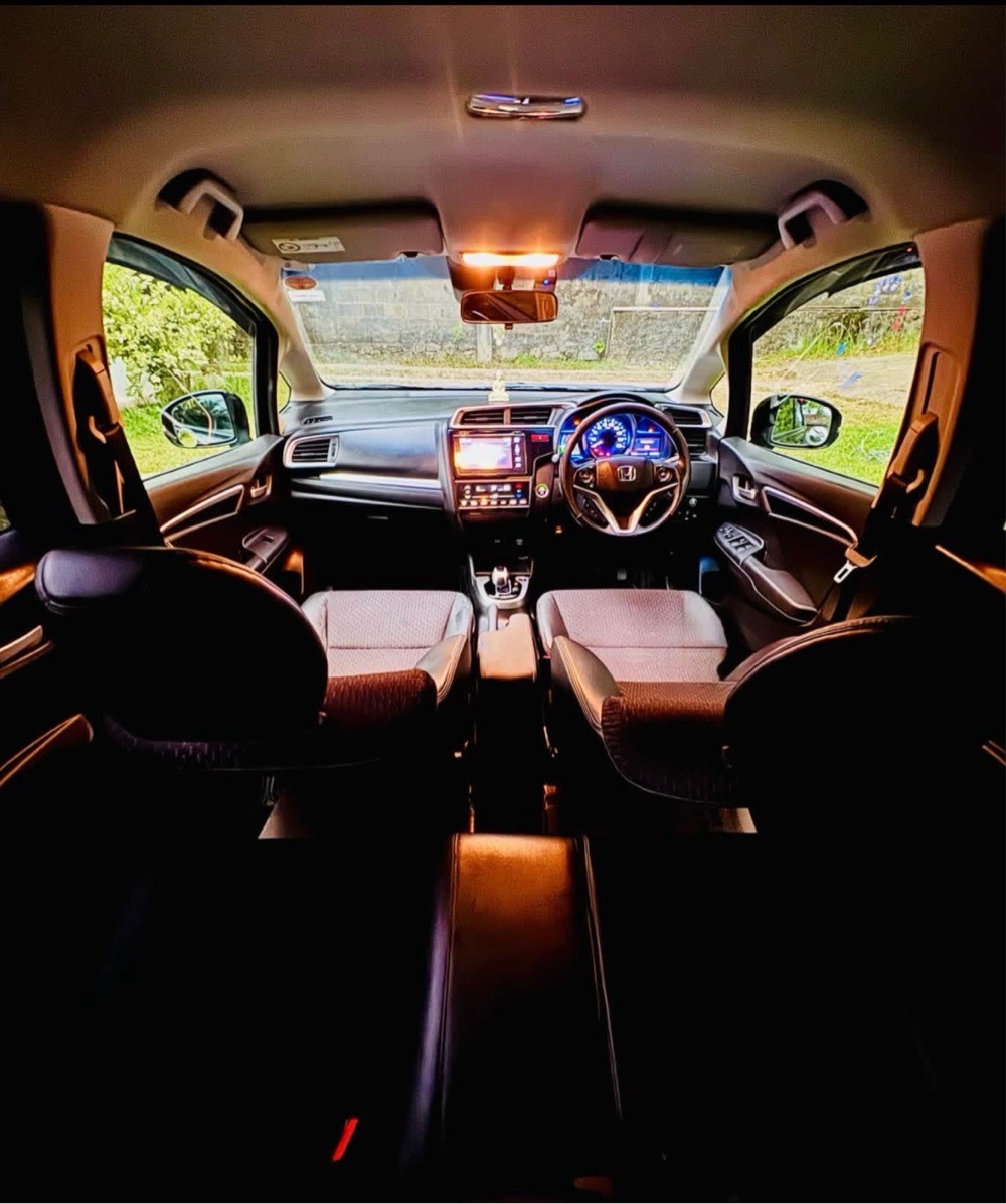 Honda Fit 2014 - பயன்படுத்தப்பட்டது கார் sale in Sri Lanka - patpat.lk