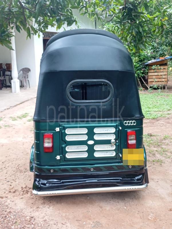 Bajaj Three Wheel 2014 - பயன்படுத்தப்பட்டது முச்சக்கர வண்டி sale in Sri Lanka - patpat.lk
