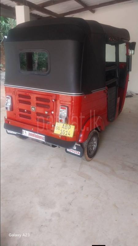 Bajaj Three Wheel 2017 - Reconditioned Three wheeler sale in Sri Lanka - patpat.lk