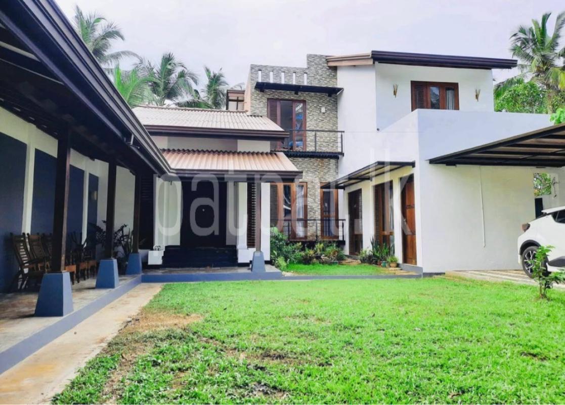 Advertisement image 1