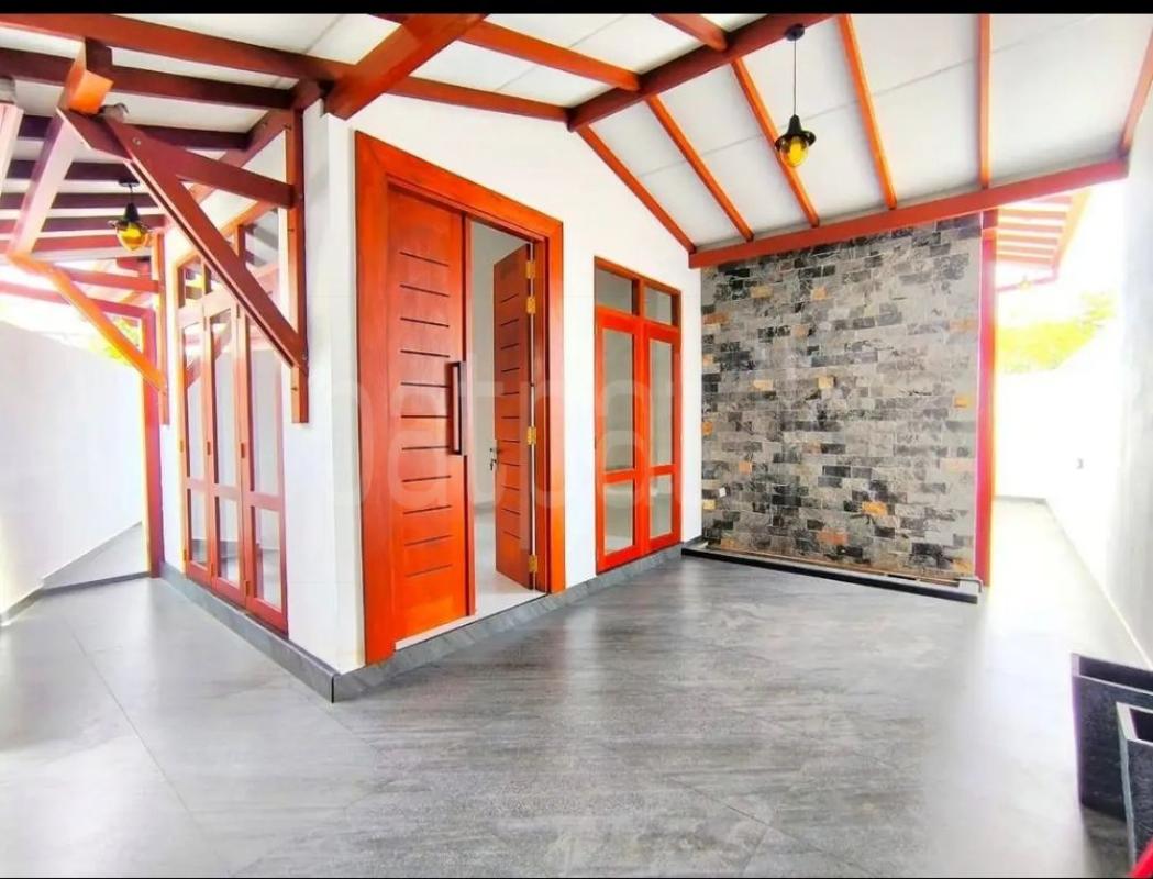 House for Sale in Athurugiriya ads-image-1