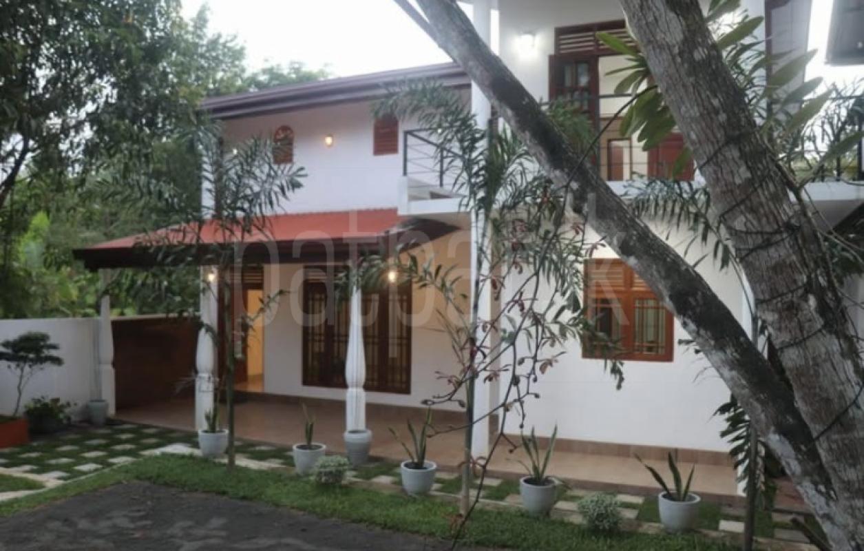 House for Sale in Kiriwattuduwa