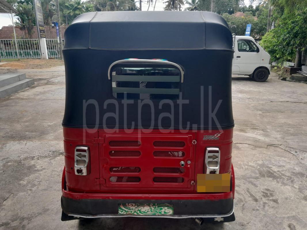 Bajaj 4 stroke 2016 - Used Three wheeler sale in Sri Lanka - patpat.lk